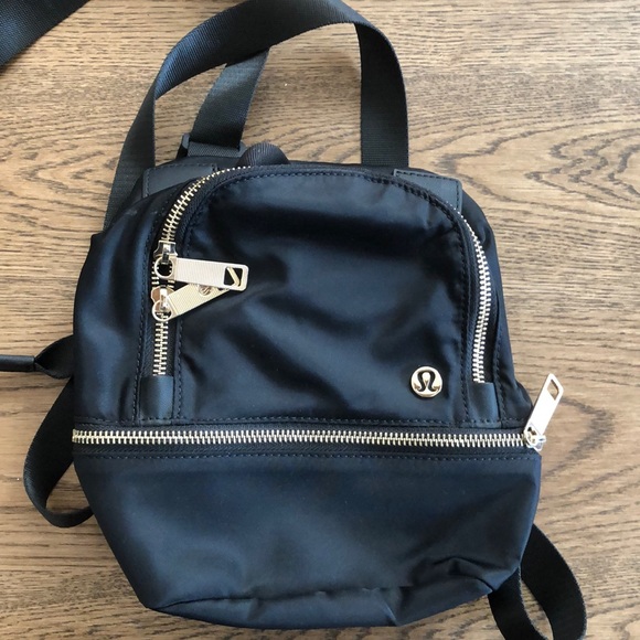 Backpack -lululemon - Picture 1 of 2